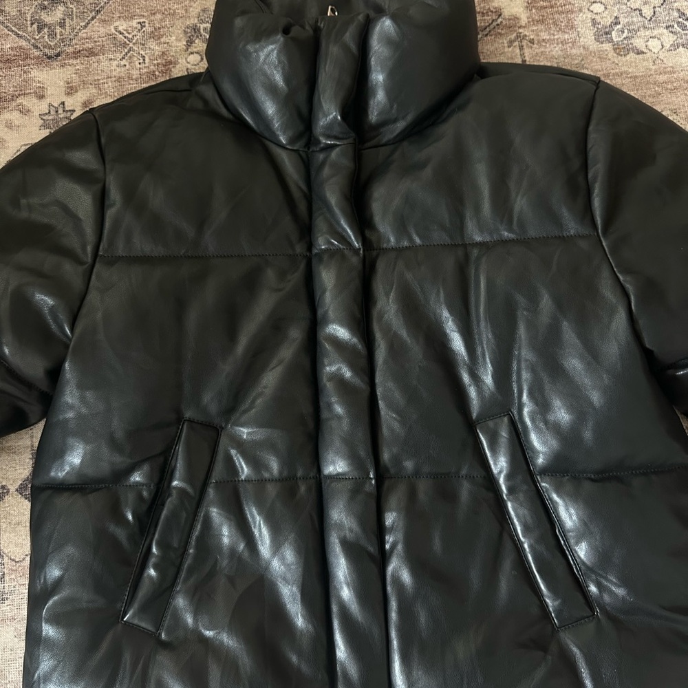 Abercrombie & Fitch Glossy Black Puffer Jacket